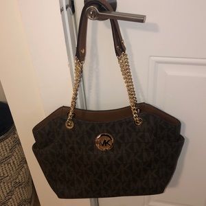 Medium size Michael Kors bag shoulder bag
